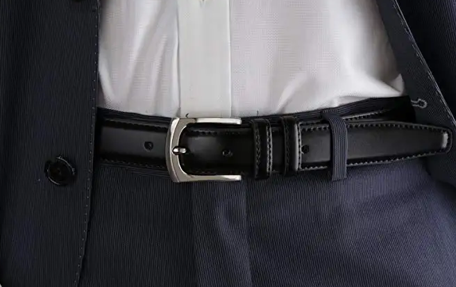 Cinturones para hombres complemento esencial para el invierno y las navidades